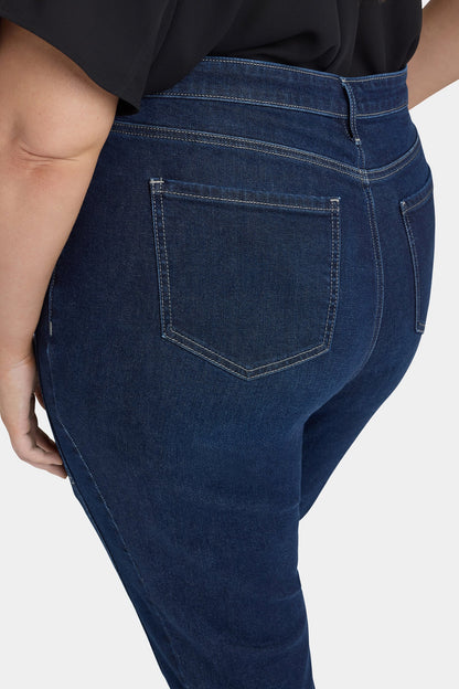 Margot Girlfriend Jeans In Plus Size - Midnight Breeze