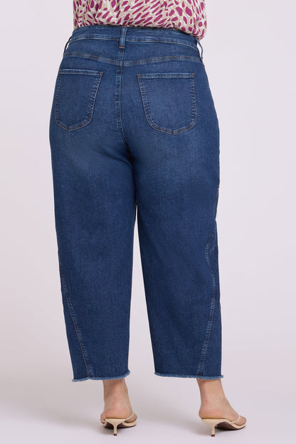Alyssa Relaxed Crop Jeans In Plus Size - Sunset Villa
