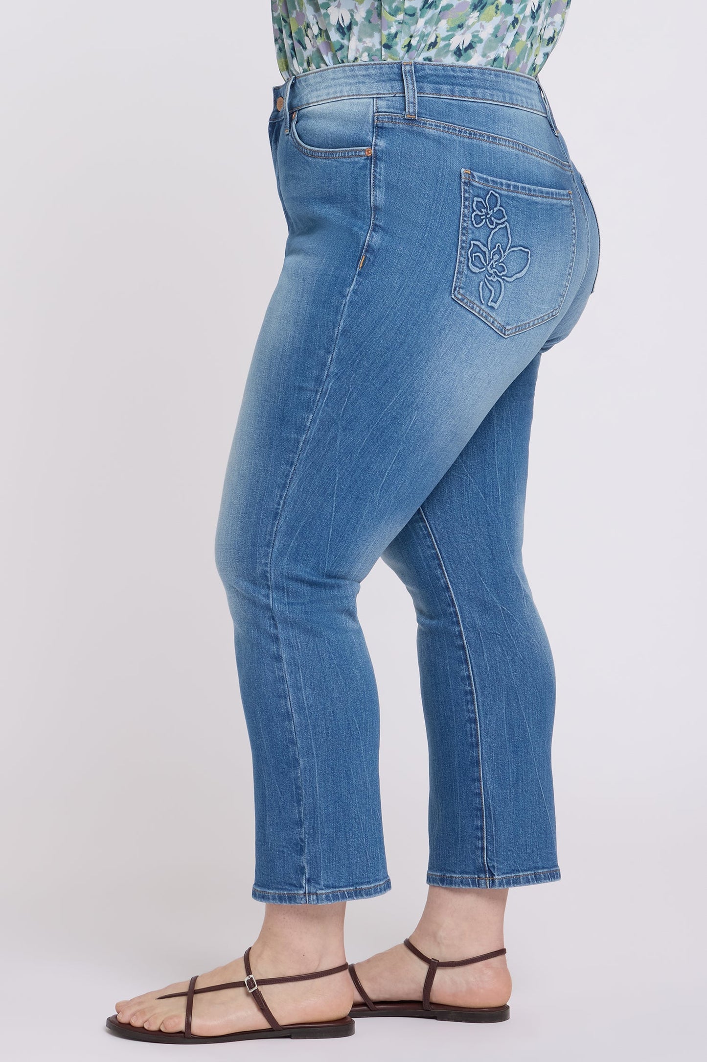 Marilyn Straight Ankle Jeans In Plus Size - Pacifica