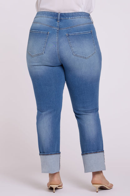 Marilyn Straight Jeans In Plus Size - Pacifica