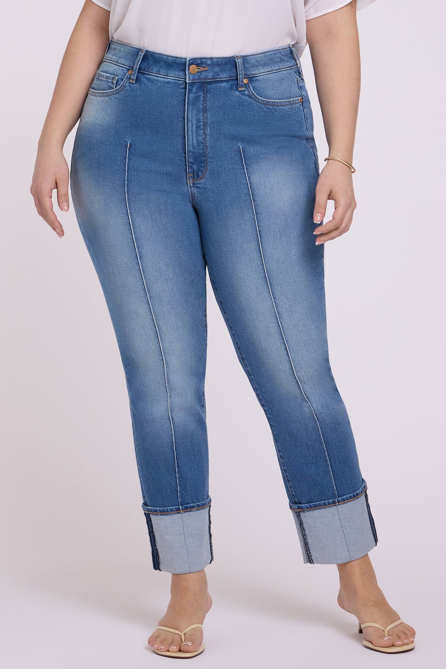 Marilyn Straight Jeans In Plus Size - Pacifica