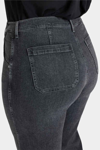 Brooke Loose Straight Jeans In Plus Size - Vintage Noir
