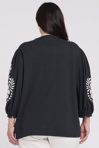 Embroidered Knit Blouse In Plus Size - Black Ivory