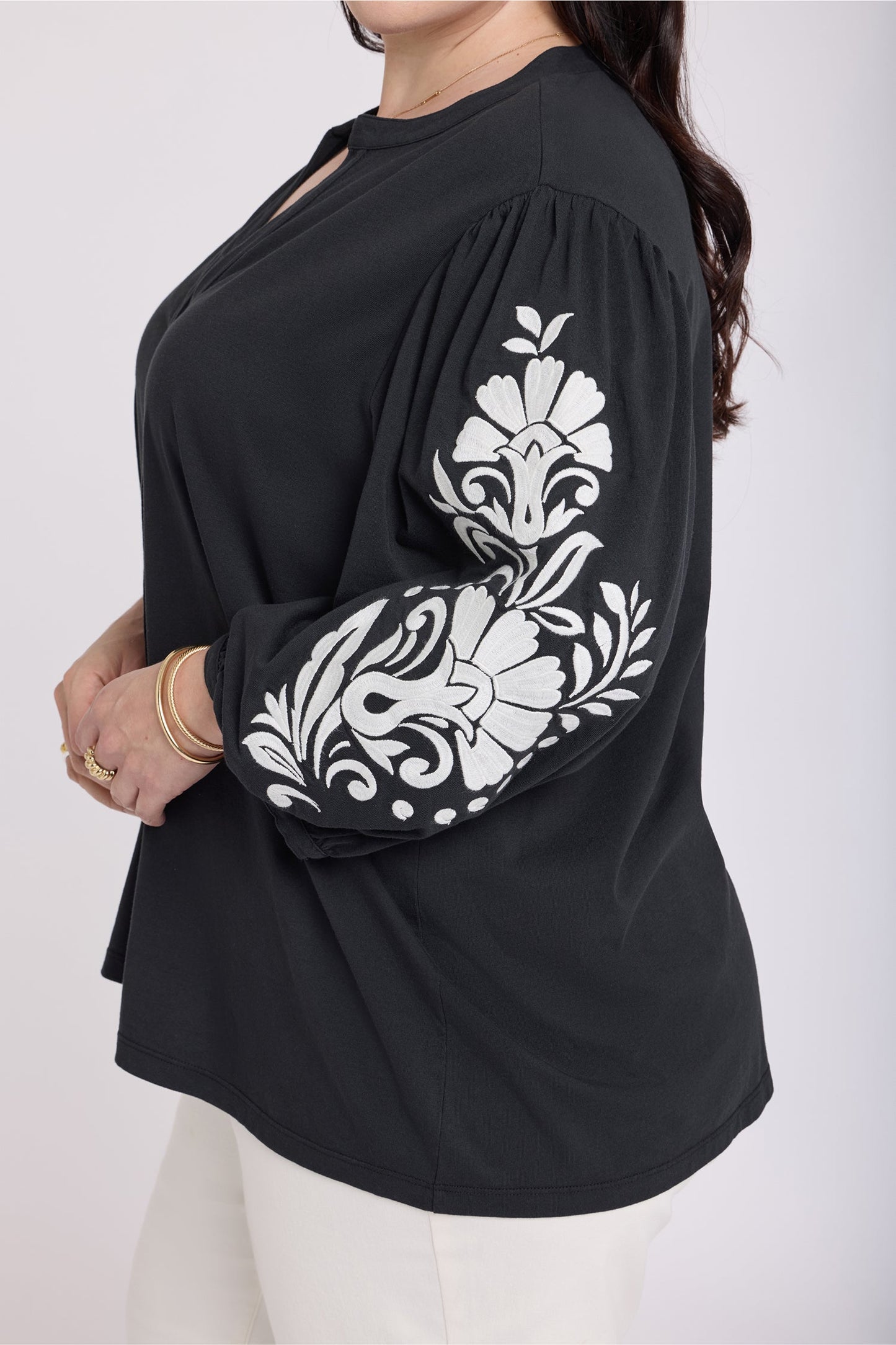 Embroidered Knit Blouse In Plus Size - Black Ivory