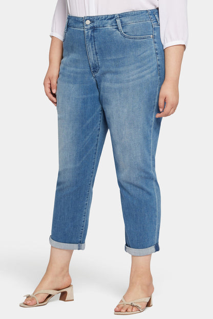 Margot Girlfriend Jeans In Petite Plus Size - Stunning