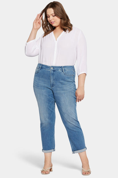 Margot Girlfriend Jeans In Petite Plus Size - Stunning