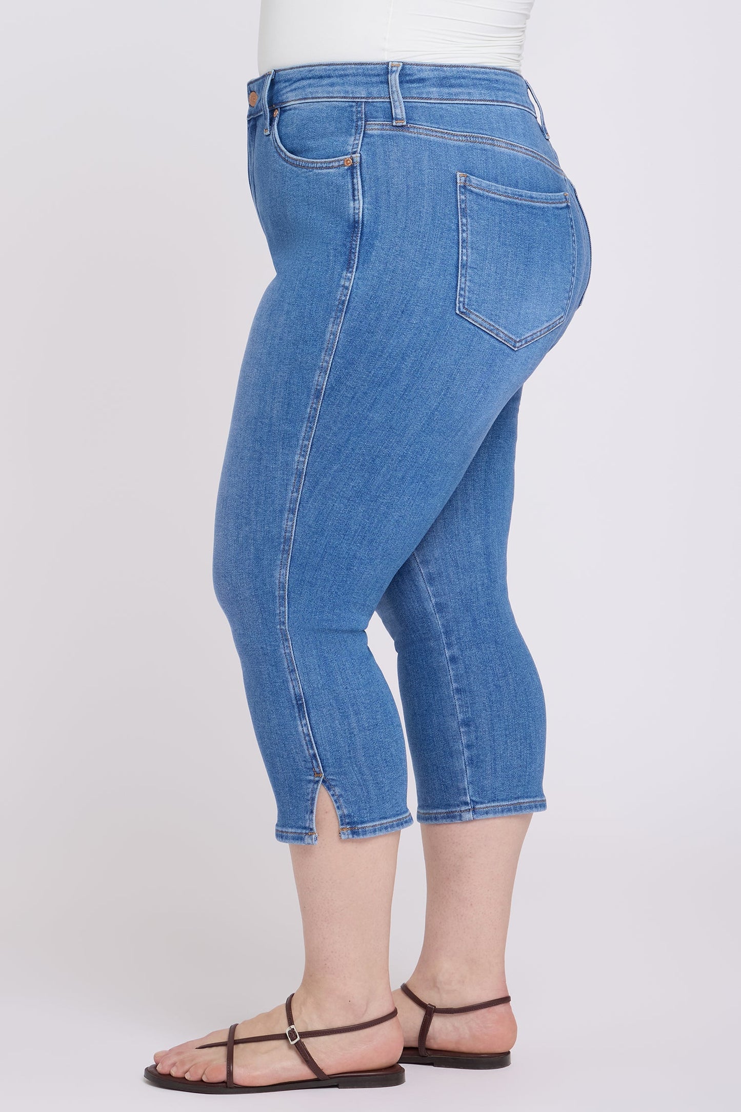Chloe Capri Jeans In Plus Size - Blue Paradise