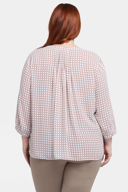 Pintuck Blouse In Plus Size - Graceful Geo
