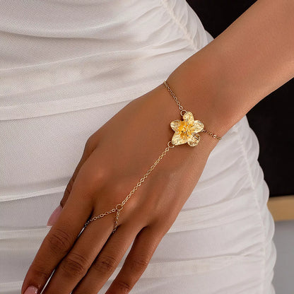18K Gold-Plated Chain Flower Bracelet