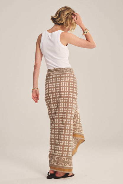 GRECHEN SARONG