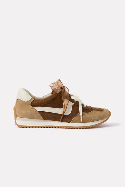 B.NTCD Sneaker