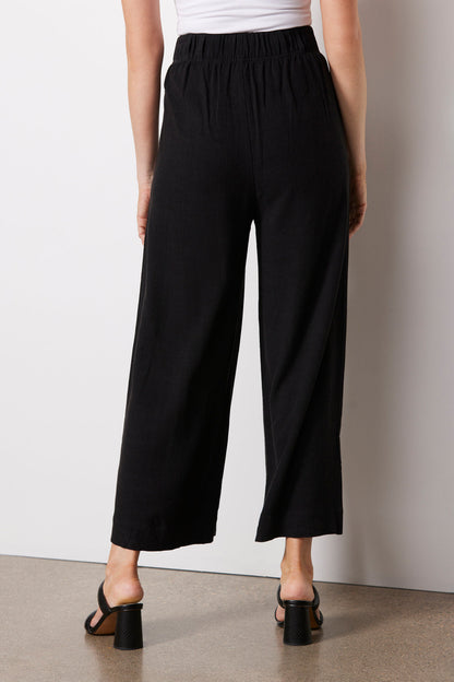 Farah Pant
