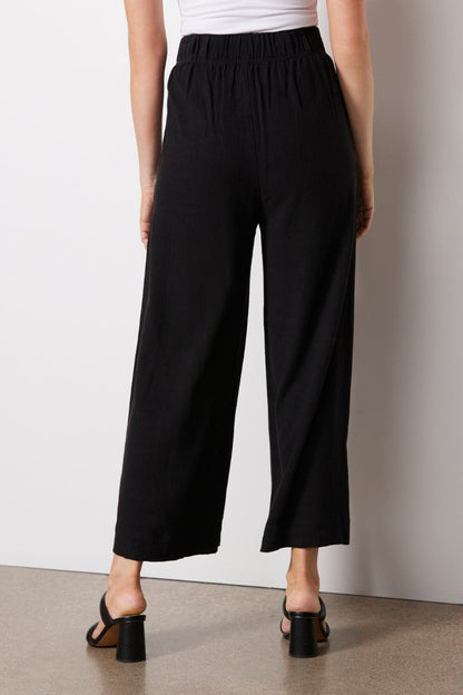 Farah Pant